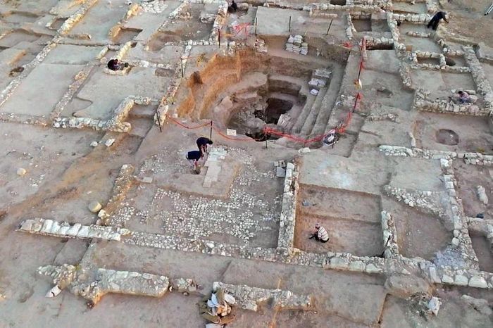 Phát hiện biệt thự xa hoa 1.200 tuổi ở Israel - 1