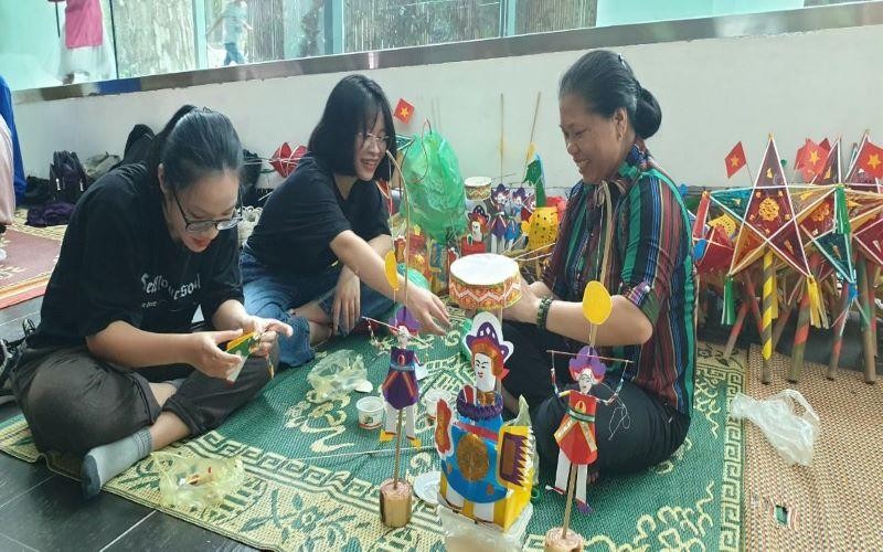 Du khách đến thăm Bảo tàng Dân tộc học Việt Nam tăng trở lại - 1