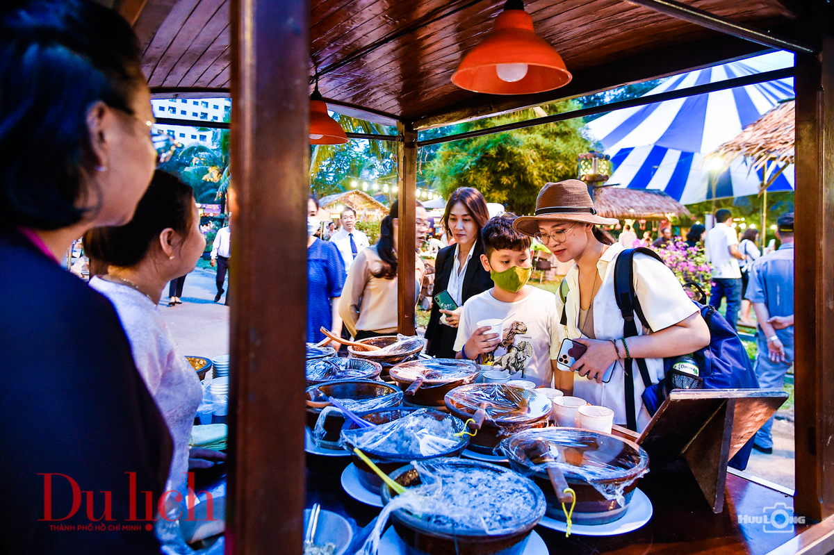 Rộn ràng sắc màu Lễ hội Văn hóa Ẩm thực - Món ngon Saigontourist Group 2022” - 20