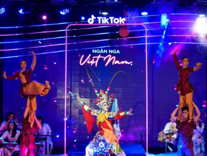 Chuyển động - “Ngân Nga Việt Nam”: Quảng bá du lịch bằng âm nhạc truyền thống