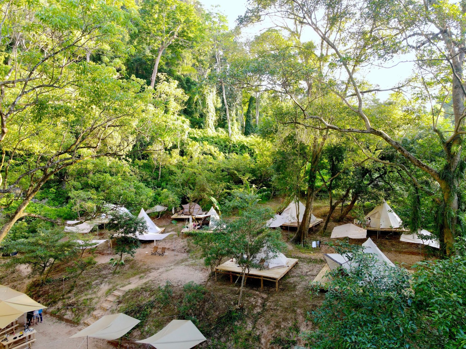 Trải nghiệm cắm trại "thật chill" trong núi rừng Phong Nha - Kẻ Bàng - 1