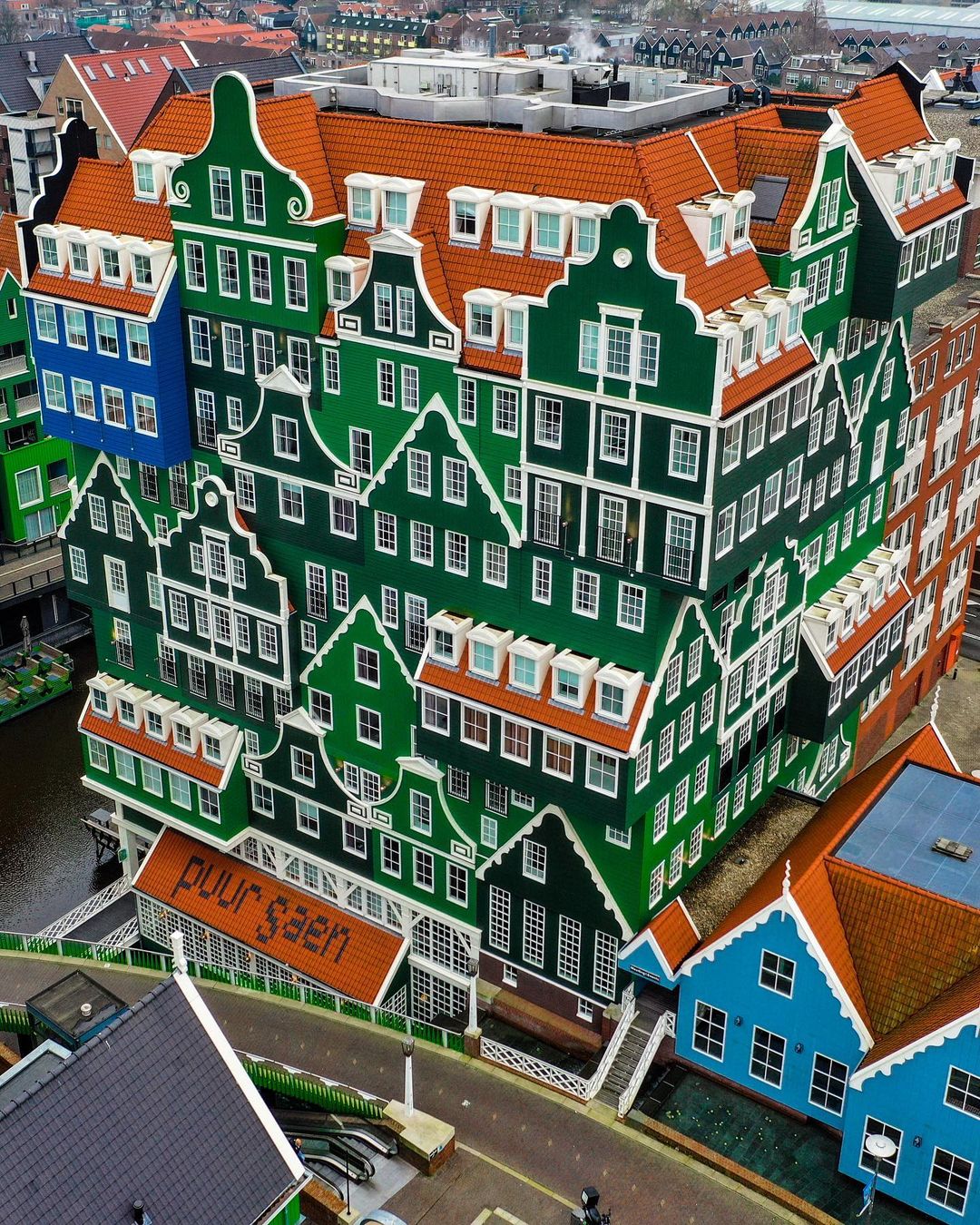Đến Hà Lan trải nghiệm khách sạn độc đáo như một món đồ chơi Lego cỡ lớn - 2