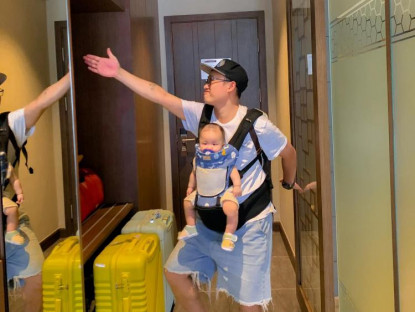 Du khảo - Cậu bé 4 tháng tuổi vừa đi vừa ngủ theo bố mẹ chấm điểm loạt resort Huế, Đà Nẵng
