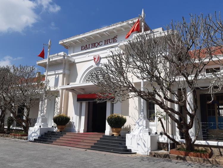 Bao nhiêu điểm đậu đại học ngành du lịch?