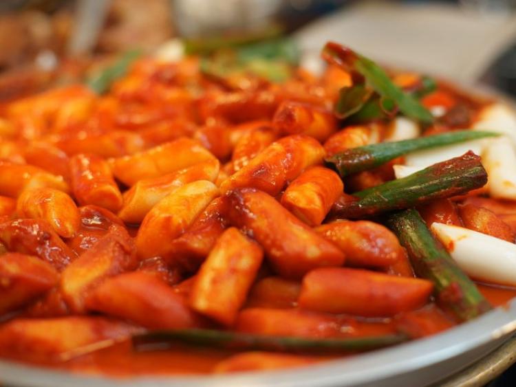 Vì sao hầu như món ăn nào của người Hàn cũng cho ớt
