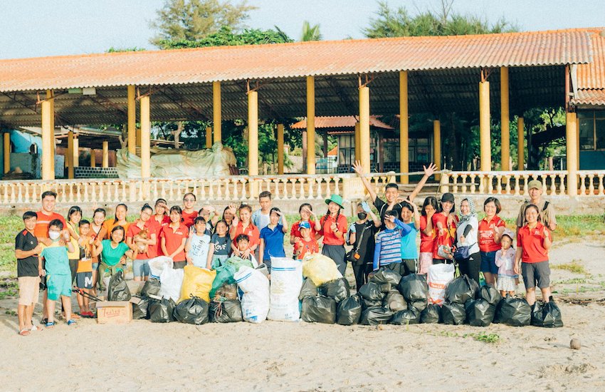 Vũng Tàu: Tự nguyện thu gom rác để làm sạch bờ biển - 3