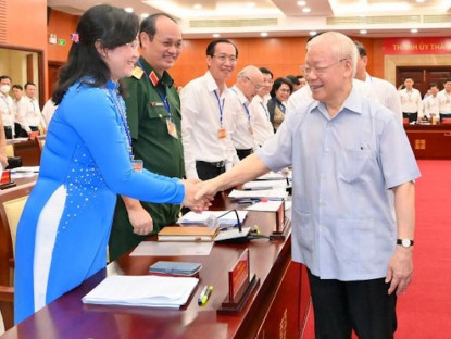 Chuyển động - Tổng Bí thư Nguyễn Phú Trọng thăm và làm việc với Thành ủy TP.HCM