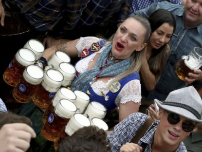 Lễ hội - Lễ hội bia Đức trở lại, giá tăng chưa từng có