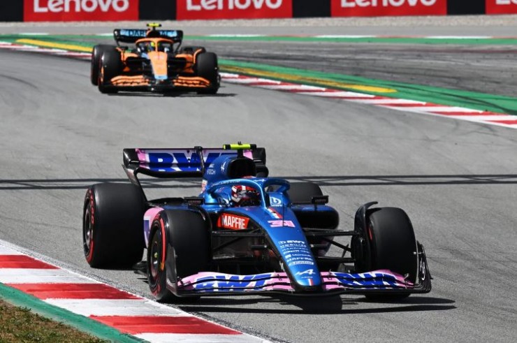 Đua xe F1, Singapore GP: Ferrari có ngăn được tiệc đăng quang của nhà vua? - 5