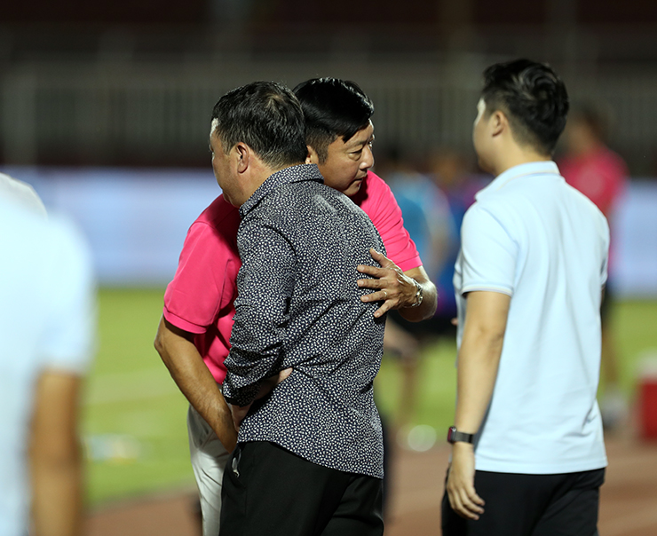 Dàn huyền thoại bóng đá Việt Nam đấu trí đầy cảm xúc ở "chung kết ngược" V-League - 12