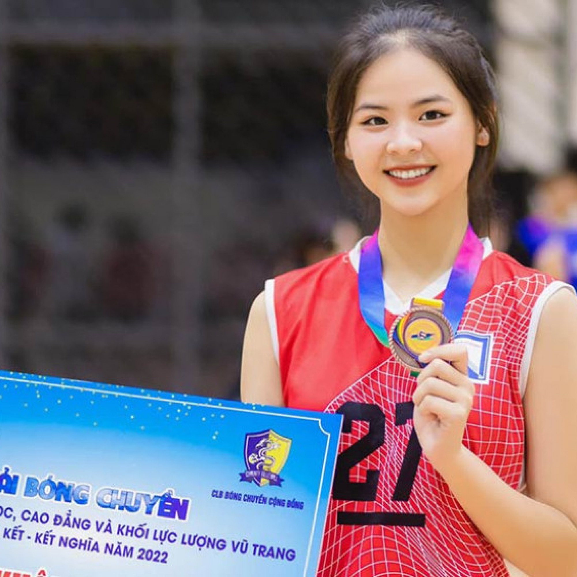 Thể thao - Hoa khôi bóng chuyền vào thẳng top 20 Hoa hậu Việt Nam, người đẹp làm đô vật