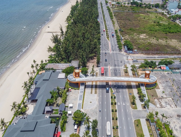 Ngắm cây cầu đi bộ độc đáo trên vịnh Đà Nẵng