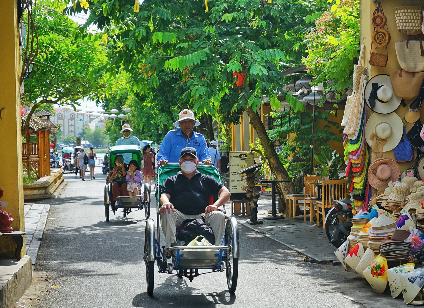 Khánh Hòa, Quảng Nam 'bội thu' du lịch - 2