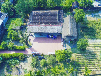 Chuyển động - Du khách thăm nhà lưu niệm Đại tướng Võ Nguyên Giáp có thể đi tàu xuống ga Mỹ Trạch