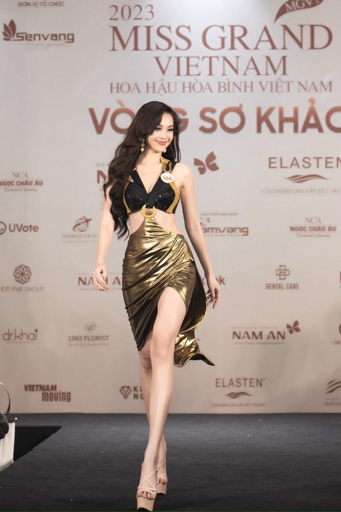 Thí sinh Miss Grand Vietnam 2023 Nguyễn Thùy Vi chạnh lòng khi gặp lại 'người cũ' - 2