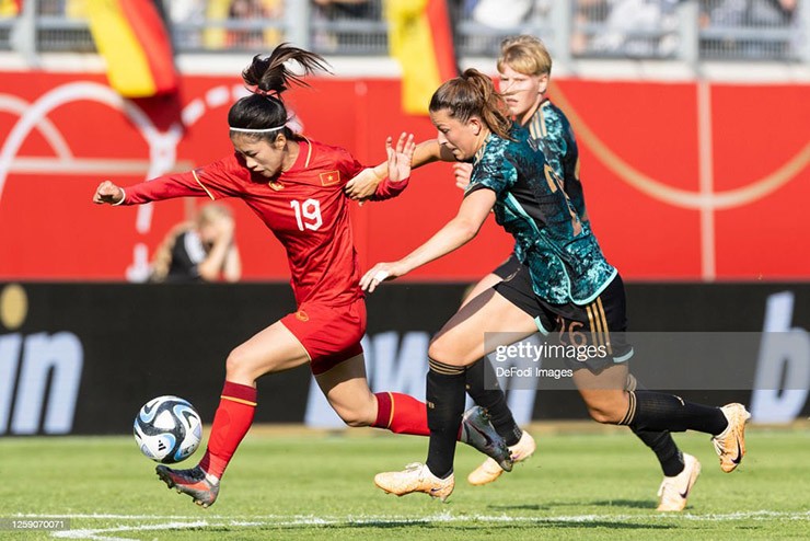 ĐT nữ Việt Nam vươn mình ở World Cup: Chờ Huỳnh Như bản lĩnh, Thanh Nhã &#34;xé gió&#34; - 2