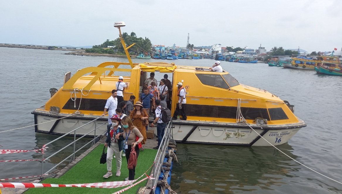 Kiên Giang: Tàu đi Phú Quốc tạm ngưng hoạt động do ảnh hưởng bão số 1 - 2