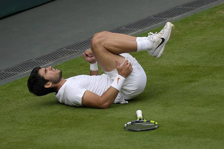 Alcaraz đăng quang rực rỡ tại Wimbledon, chấm dứt sự trị vì của Djokovic - 8