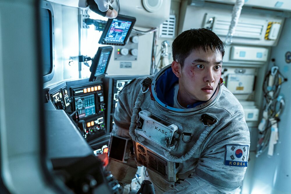 D.O. (EXO) đảm nhận vai chính trong "The Moon: Nhiệm vụ cuối cùng" - 3