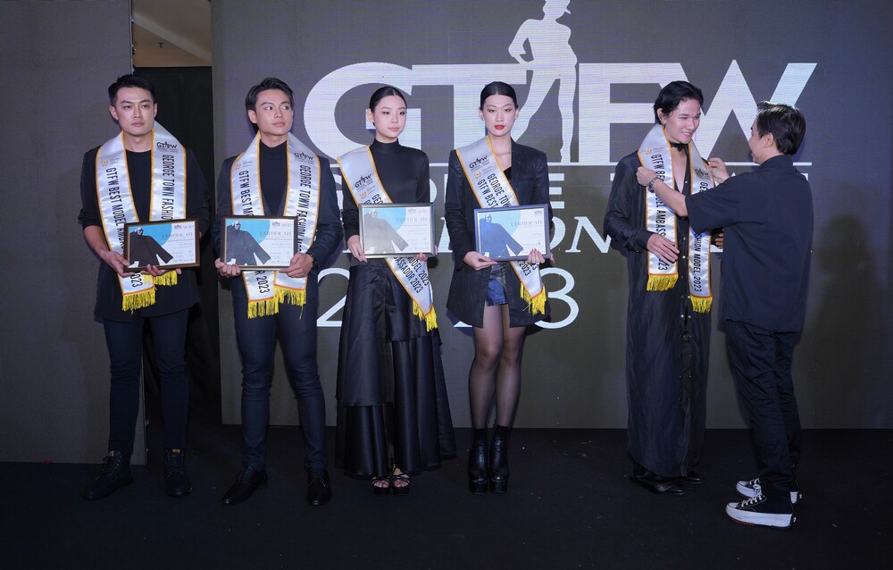 Học trò của siêu mẫu Hà Anh nhận giải thưởng “GTFW Best Model Ambassador 2023” tại Malaysia - 6