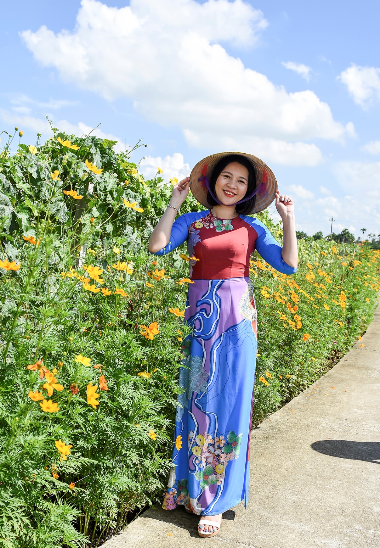 lan toa tinh yeu que huong tren nhung tuyen duong hoa ruc ro - 14