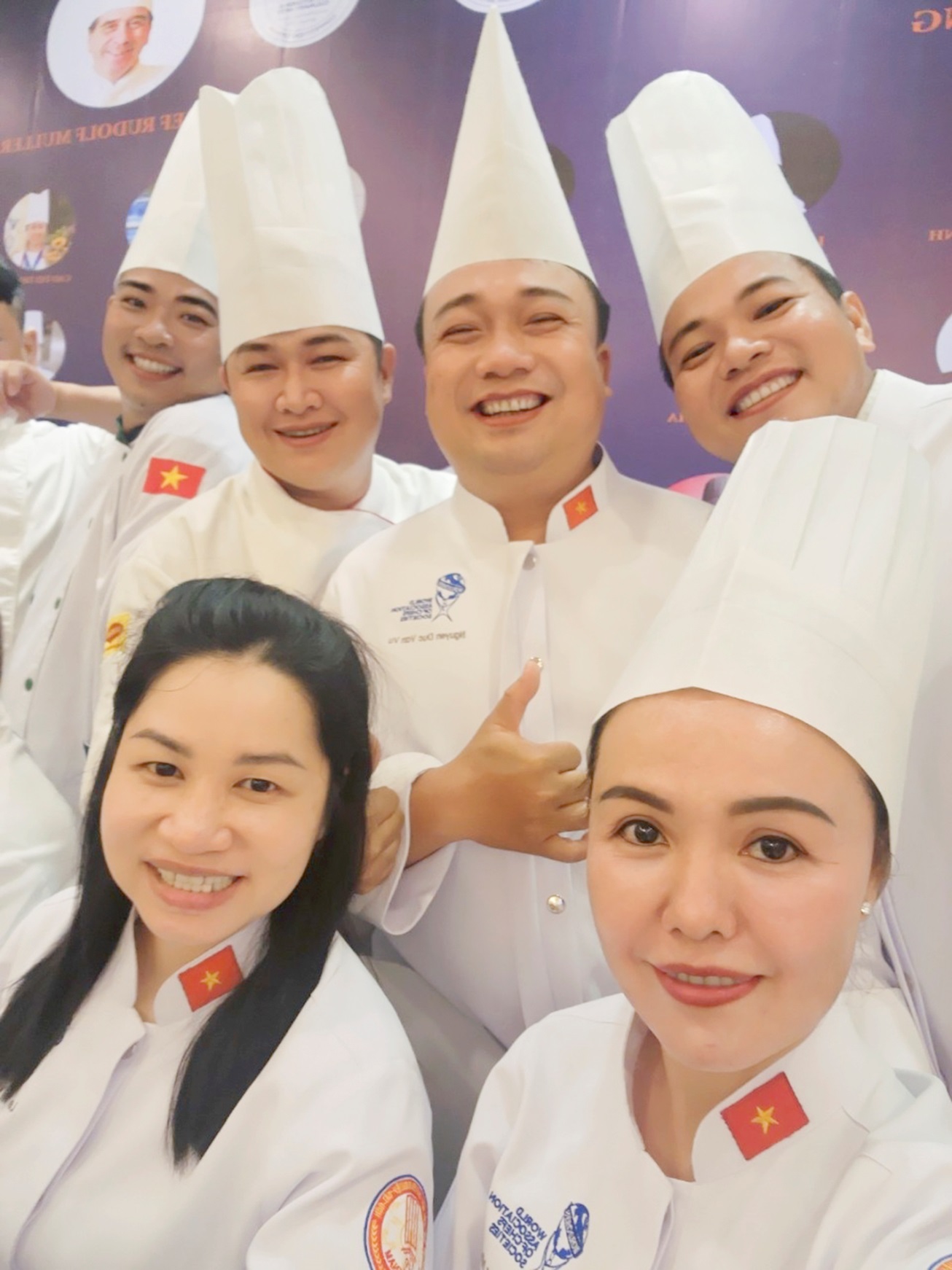 Cô giáo 'truyền lửa' đam mê chế biến món ăn Việt ra thế giới - 17