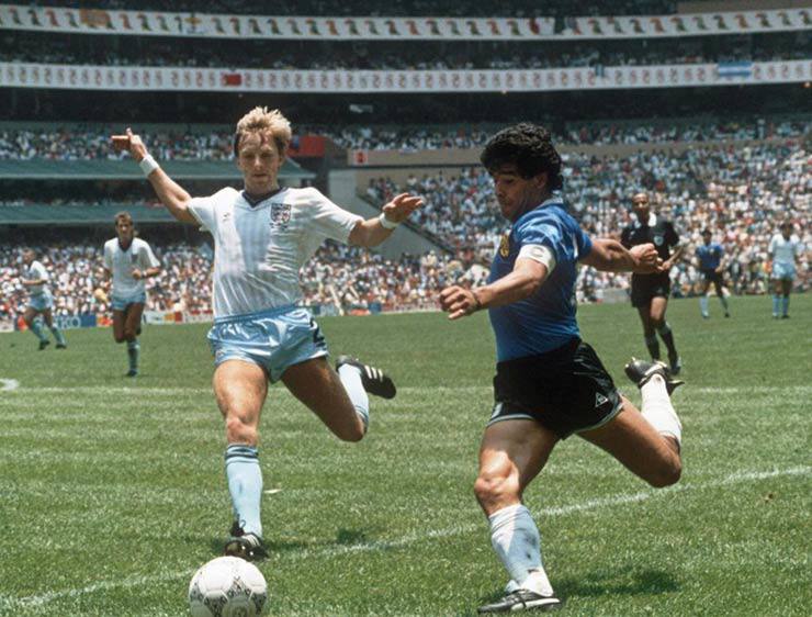 10 cầu thủ bắp đùi khủng nhất làng bóng đá: Ronaldo, Hulk đọ cơ với Maradona, Carlos - 6