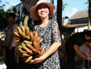 Cuối tuần đi phiên chợ vùng cao, mua sản vật đất Nam Đông