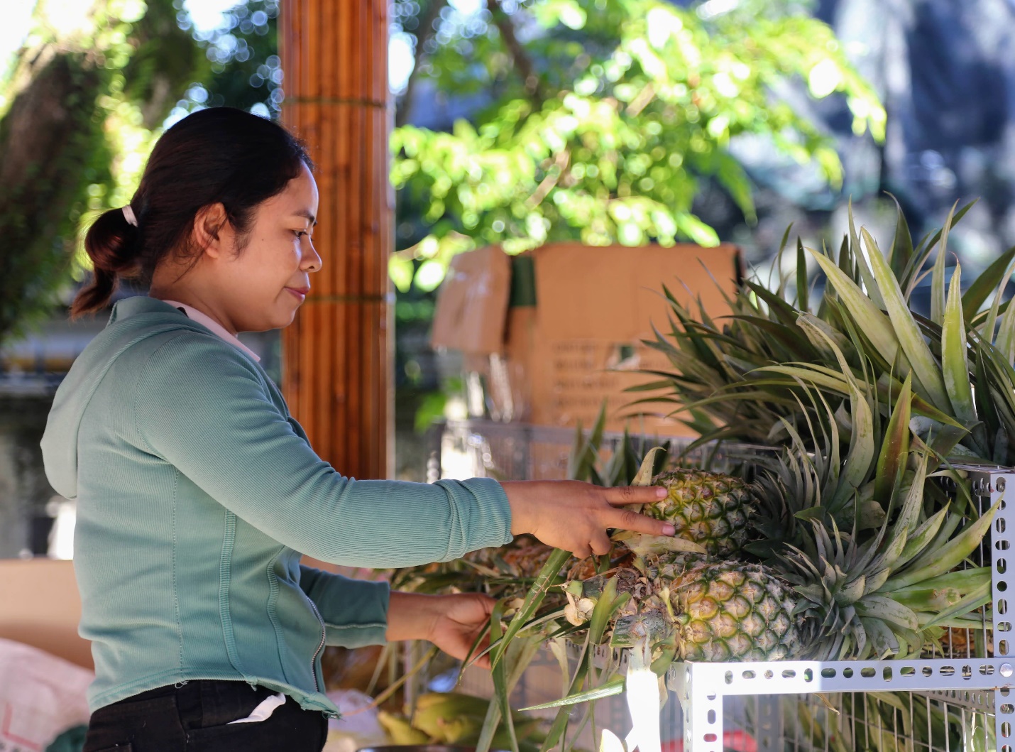Cuối tuần đi phiên chợ vùng cao, mua sản vật đất Nam Đông - 15