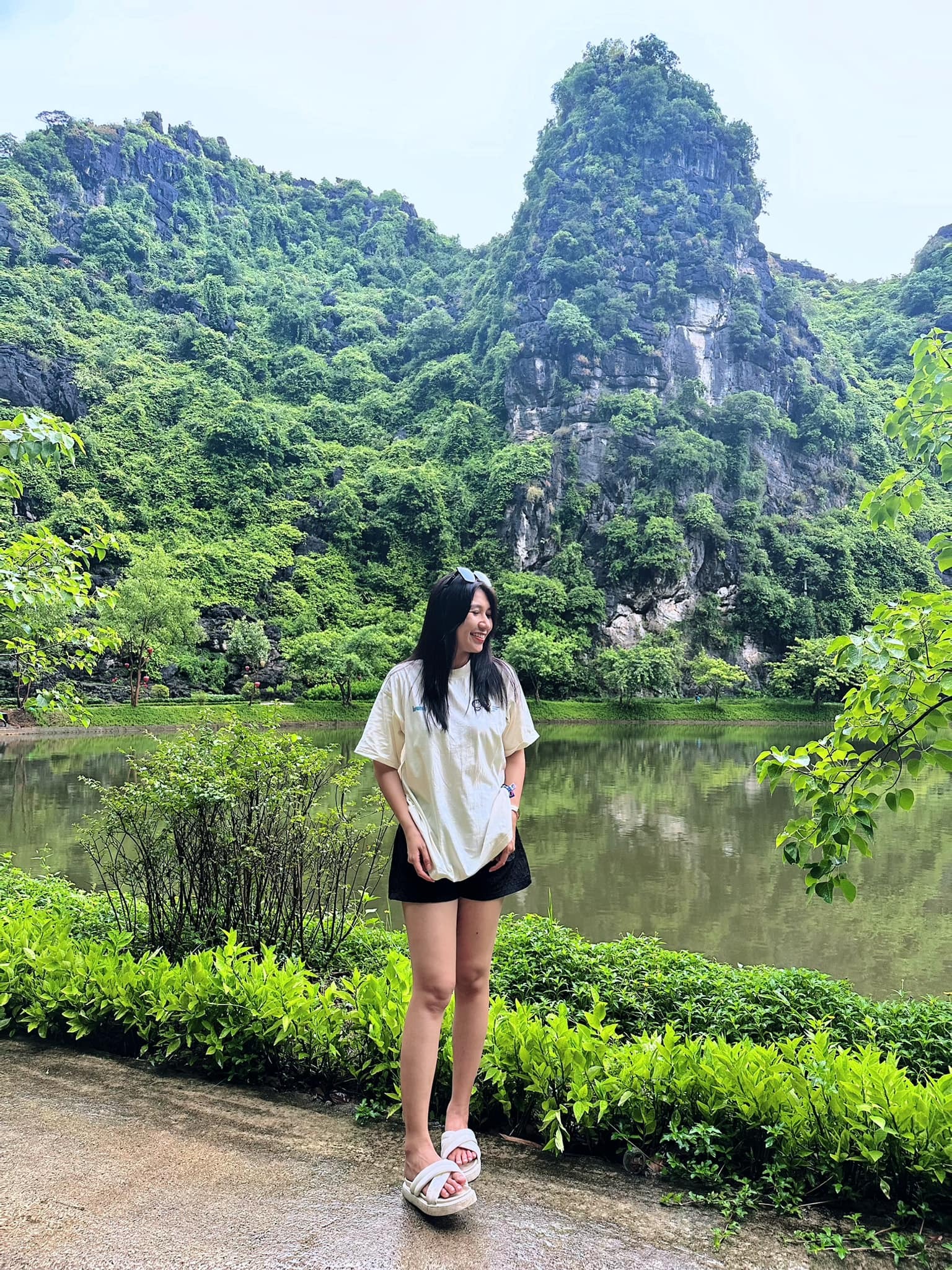Check-in Ninh Bình, tham quan những địa điểm đẹp như trong truyền thuyết - 2