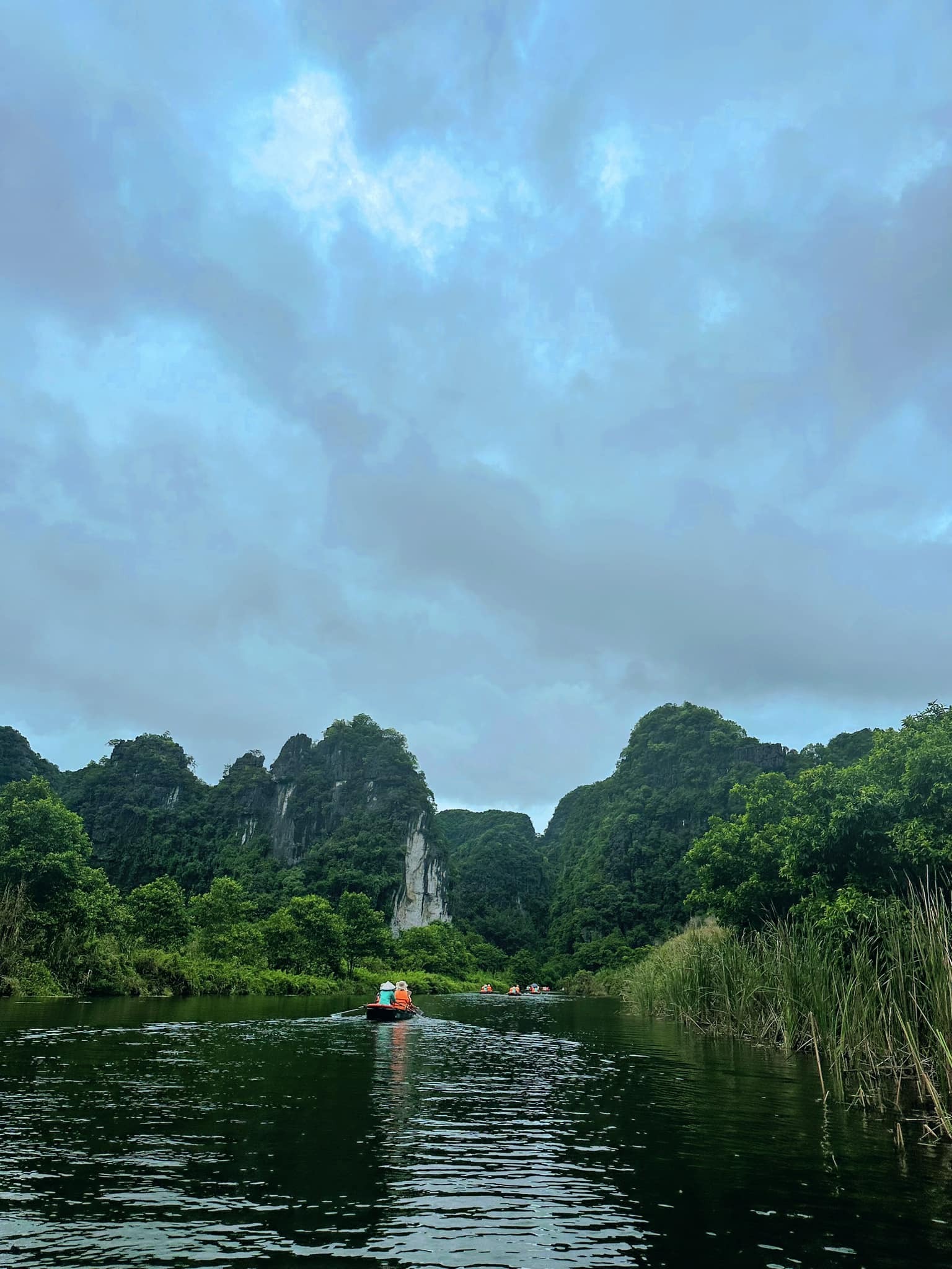 Check-in Ninh Bình, tham quan những địa điểm đẹp như trong truyền thuyết - 6