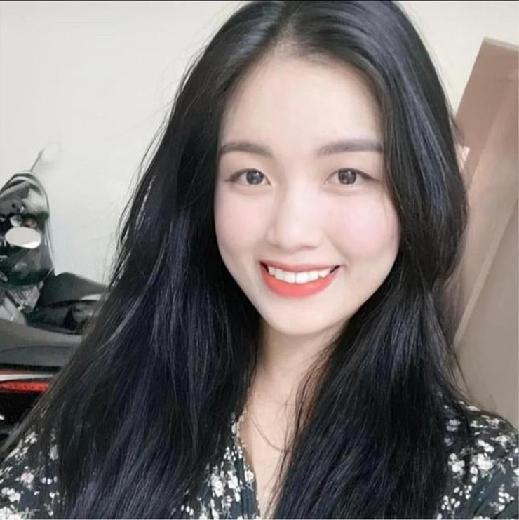 Hoa khôi bóng chuyền Mộng Kha lên xe hoa với ngôi sao bóng rổ cao 1m85 - 3