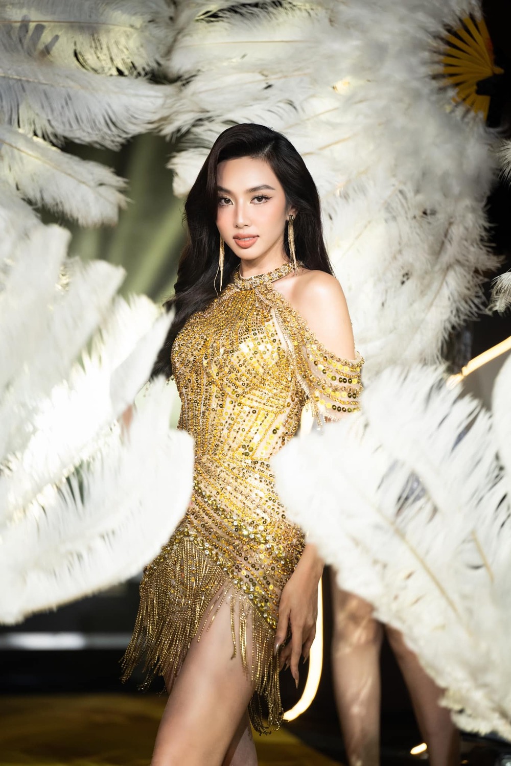 Hoa hậu Thùy Tiên chúc mừng sinh nhật ông Nawat, một chi tiết nói rõ mối quan hệ hiện tại - 2