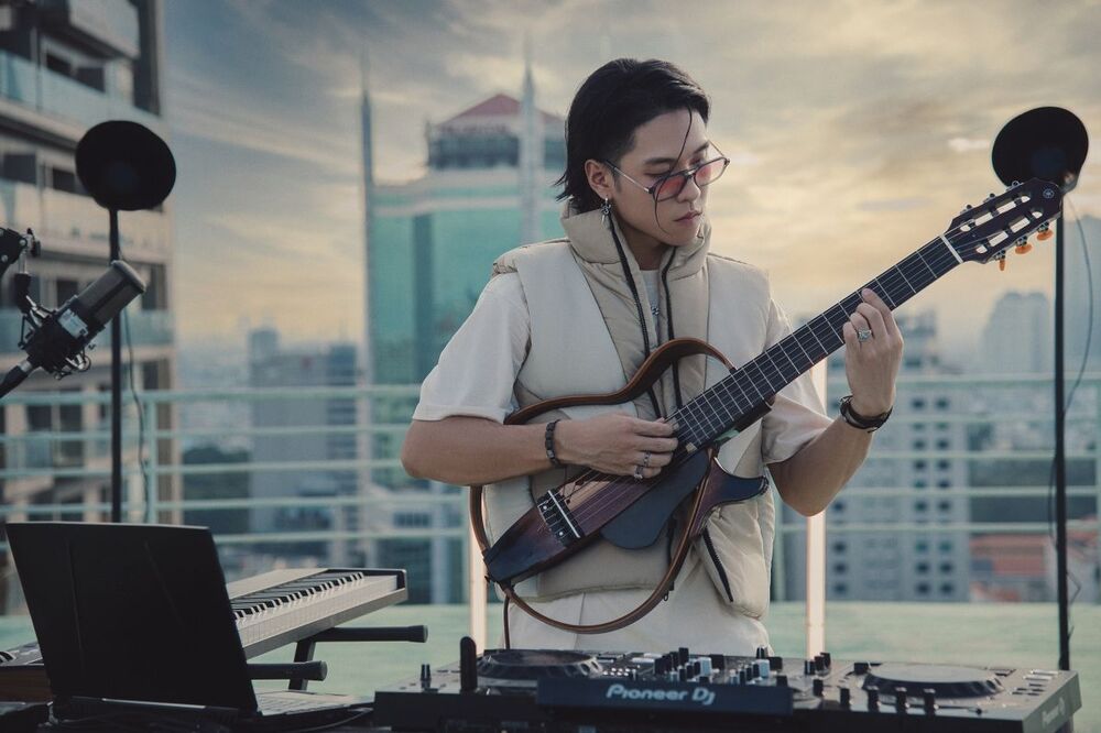 Nhà sản xuất tỷ view của Rap Việt mùa 3 "bắt tay" Grey D trong MV "tình wá akk" - 1