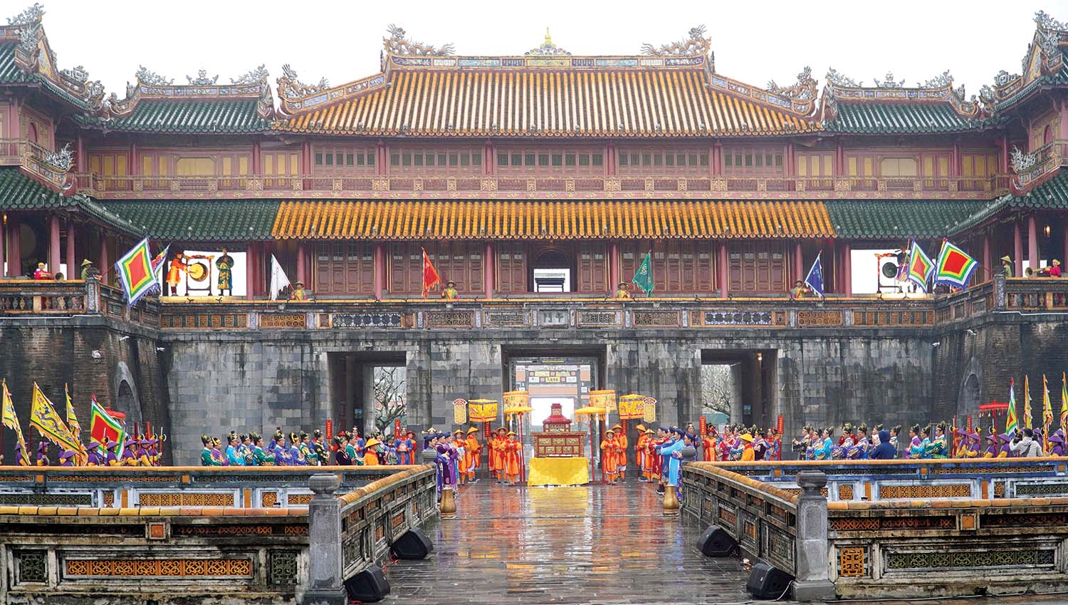 Lonely Planet tiết lộ 10 điểm đến tuyệt vời ở Việt Nam không thể bỏ lỡ
