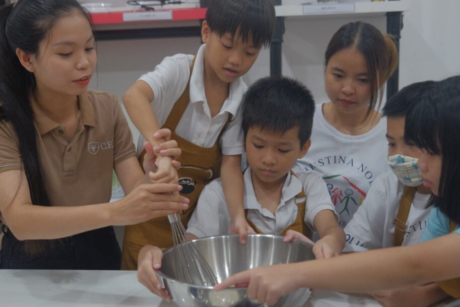 Mùa hè bổ ích của 45 trẻ em ở mái ấm TP.HCM - 3
