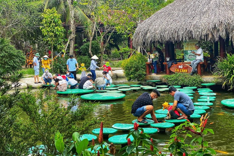 Khách Việt giảm chi tiêu cho du lịch trong bối cảnh kinh tế khó khăn - 2