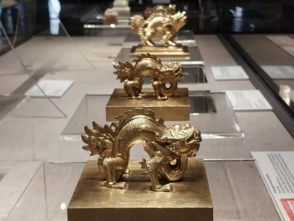 Chuyện hay - Chiêm ngưỡng cổ vật vô giá tại bảo tàng trăm tuổi ở Huế