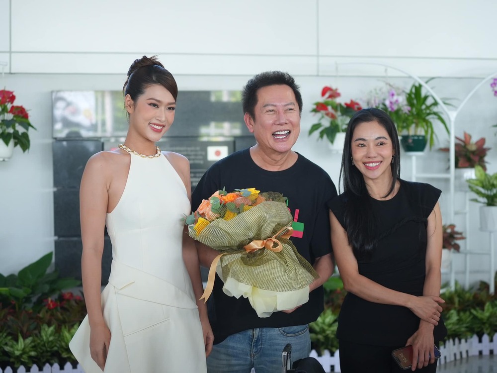 Lý do Hoa hậu Thùy Tiên không ra sân bay đón ông Nawat - 2