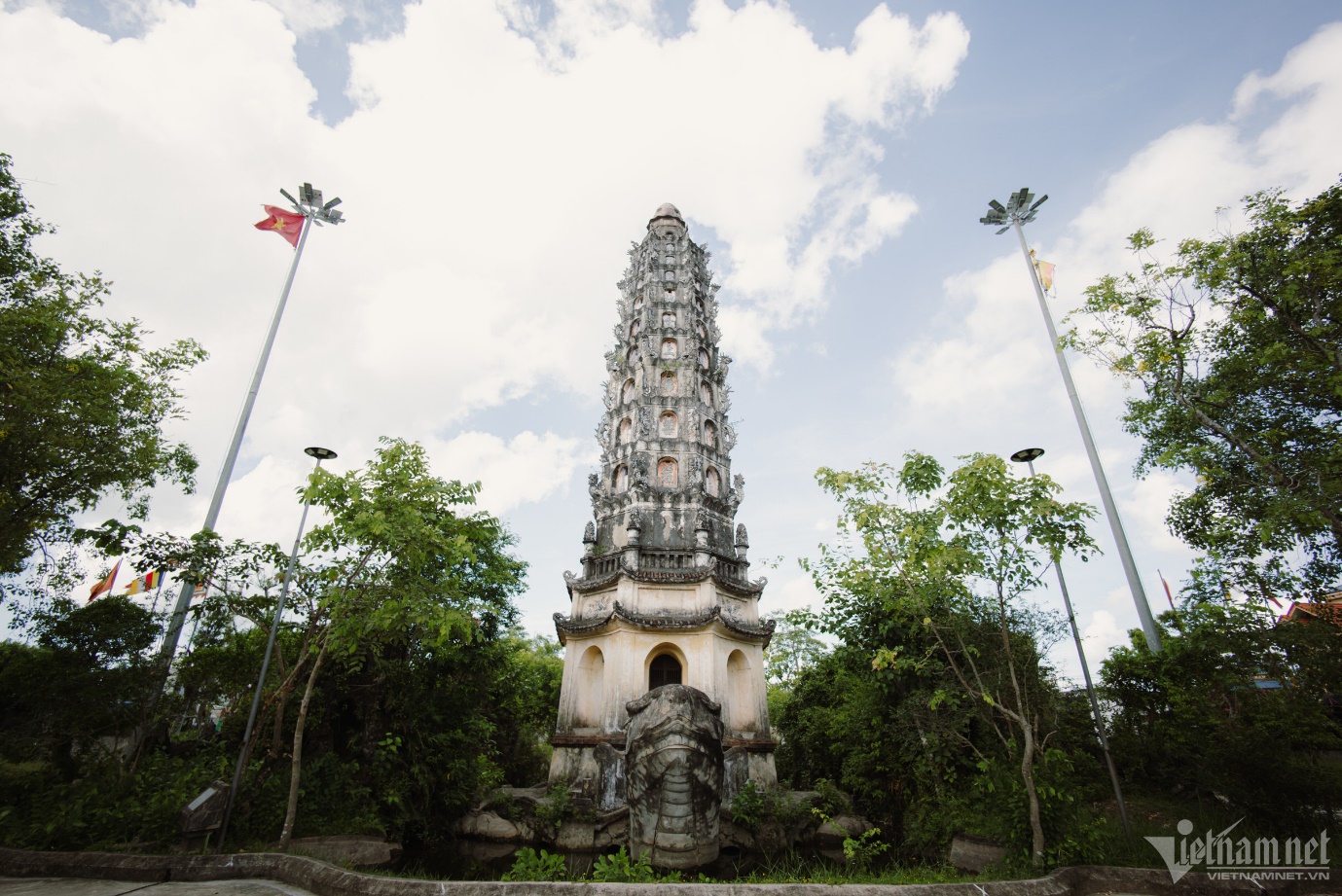 Ngọn tháp 'chín tầng trời' trong ngôi chùa thiêng nổi tiếng Nam Định - 3