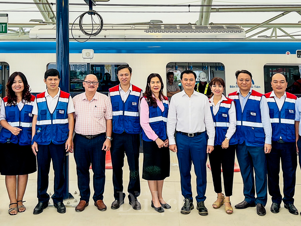 Sau 10 năm chờ đợi, chuyến tàu Metro đầu tiên lăn bánh thử nghiệm toàn tuyến - 13