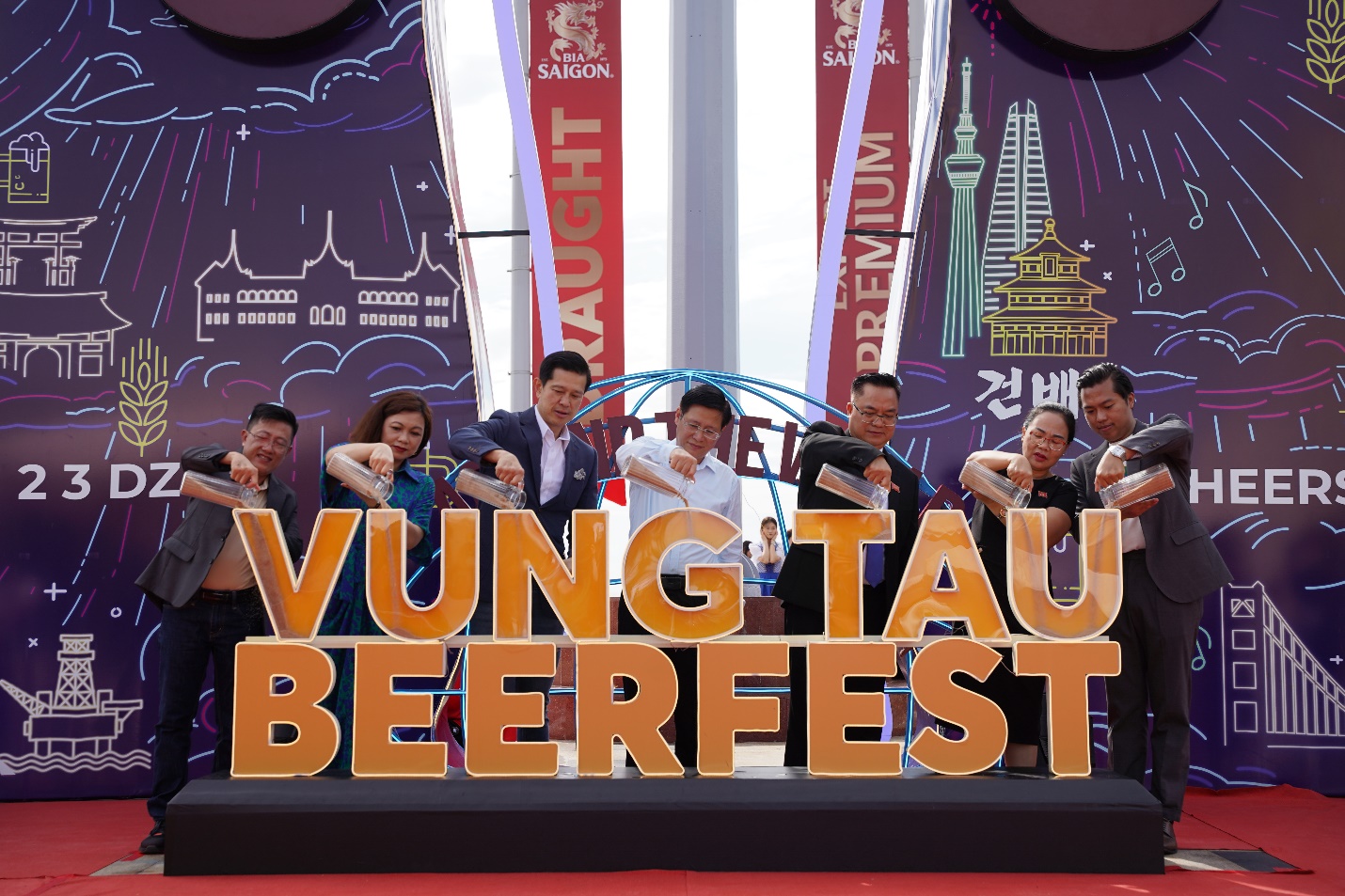 nghi le, du khach do ve vung tau ‘quay’ xuyen dem voi beerfest 2023 - 1