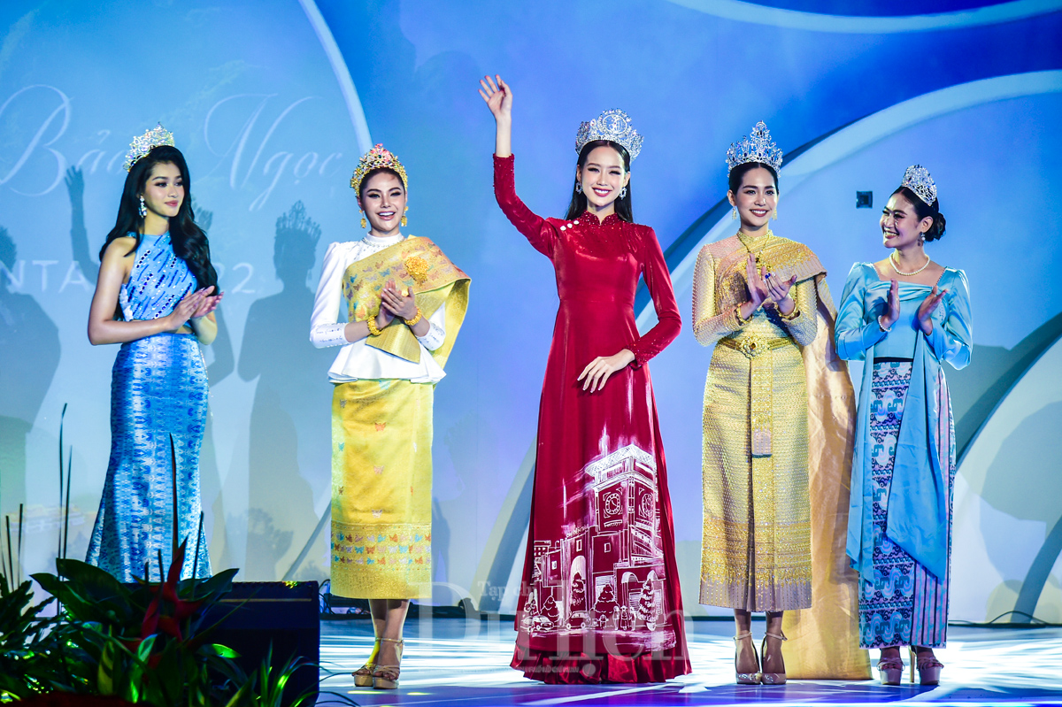 Ấn tượng "Đêm Việt Nam" mở màn Hội chợ Du lịch Quốc tế TP.HCM 2023 - 2