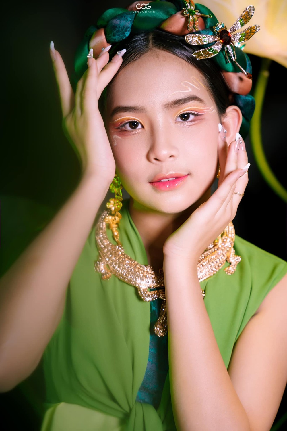 Mẫu nhí Trần Bảo Châu háo hức khi được trình diễn với Hoa hậu H’Hen Niê và Á hậu Thủy Tiên - 1