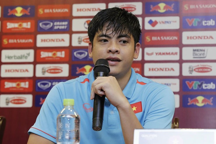 Họp báo U23 Việt Nam - U23 Singapore: HLV Troussier không trách cứ toàn đội - 1