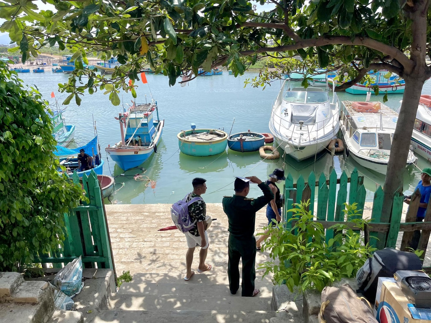 Hòn đảo ‘không khách sạn’ ở Bình Thuận, khách tới đổi gió, cắm trại qua đêm - 6