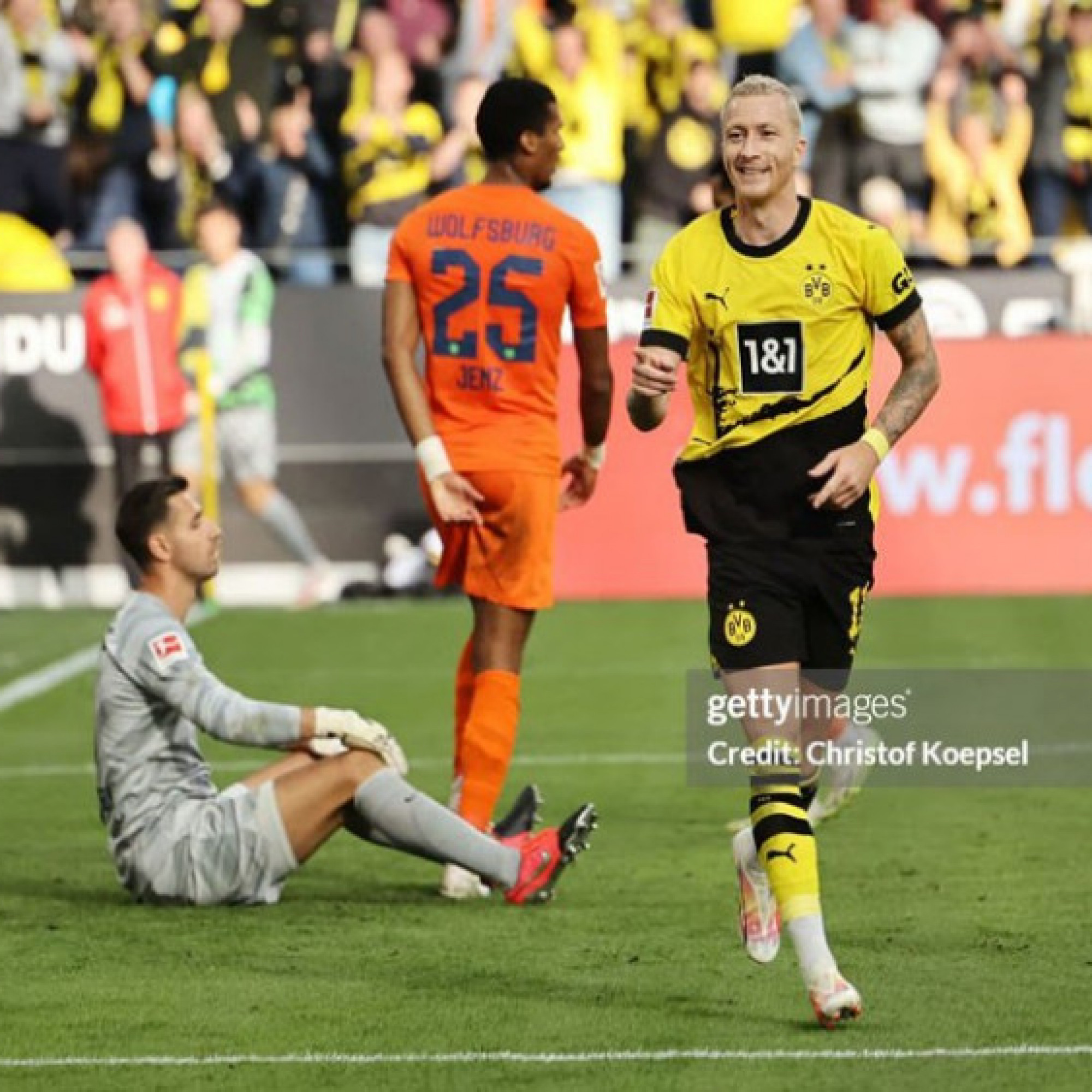  - Video bóng đá Dortmund - Wolfsburg: Người hùng Reus, quyết đua ngôi đầu (Bundesliga)