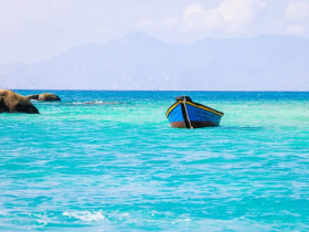  - Vẻ đẹp hoang sơ của hòn đảo 'không khách sạn, nhà nghỉ' ở Bình Thuận