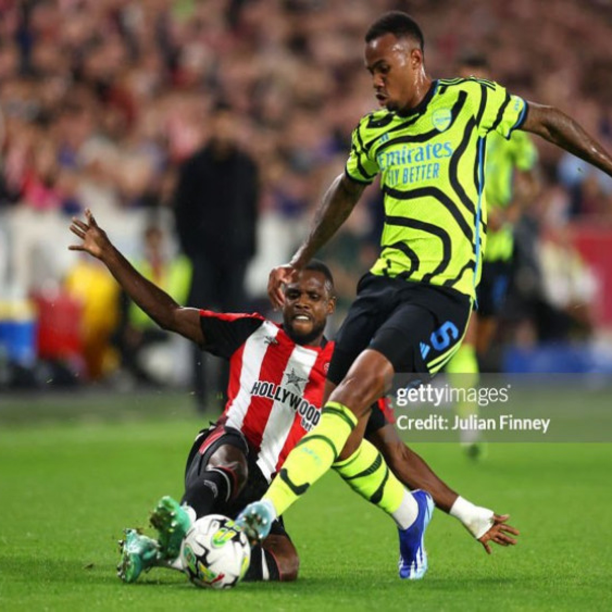  - Video bóng đá Brentford - Arsenal: Trừng phạt sai lầm, kiên cường chống đỡ (League Cup)