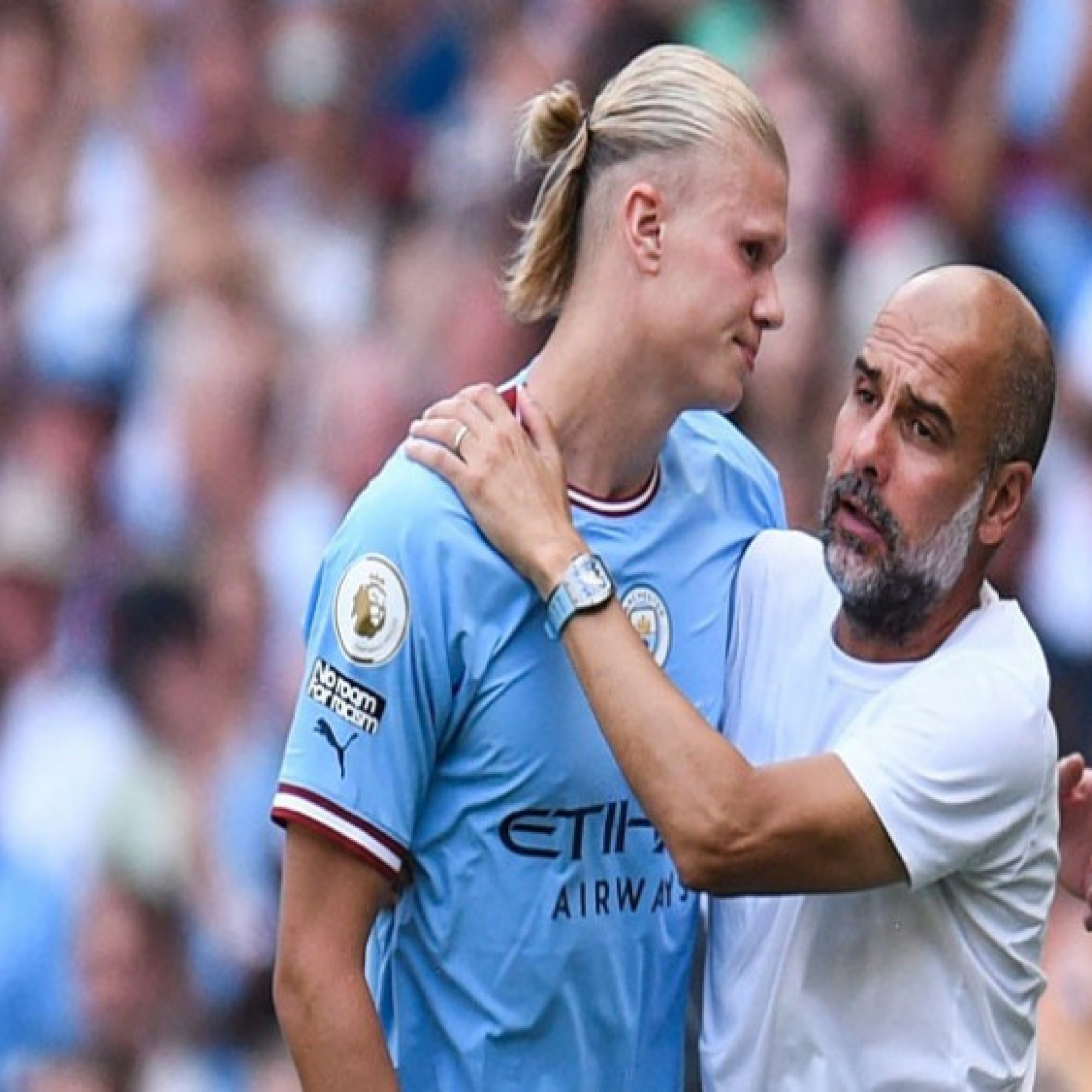  - Man City vỡ mộng ăn 4: Pep bị chê ngạo mạn, lý do không dùng Haaland